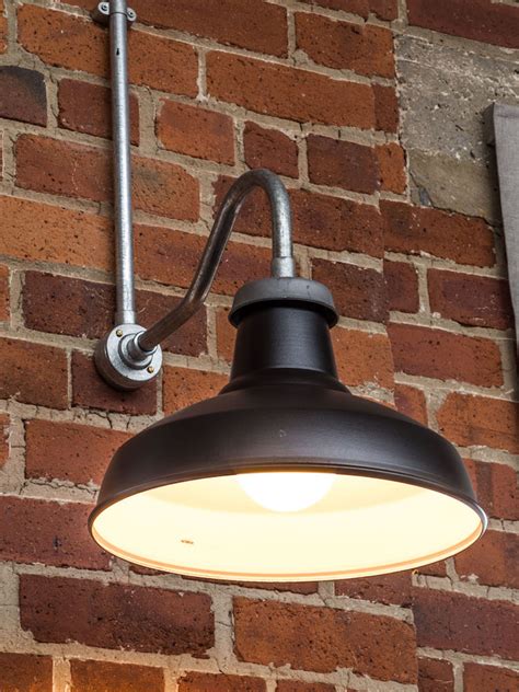 outdoor light fixtures on exposed box